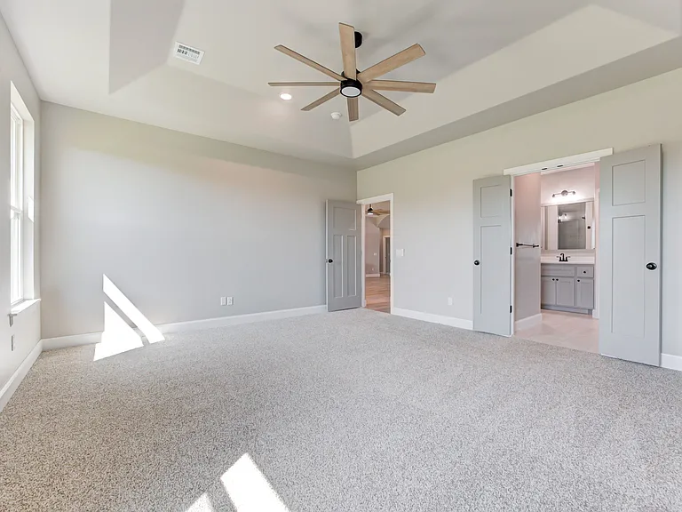 2728 Dunham Dr — Photo 24