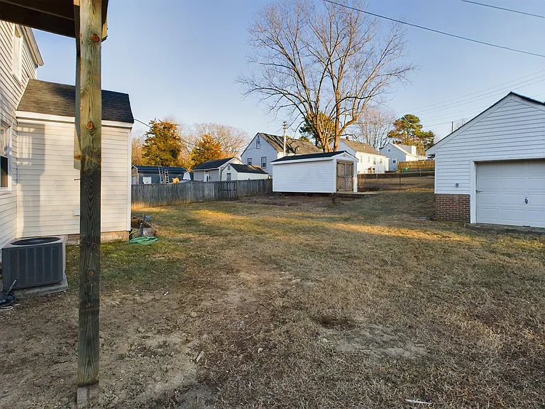 2513 Libbie Ave — Photo 30