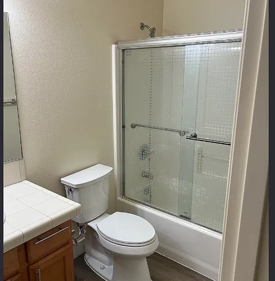 Common Bath- Full