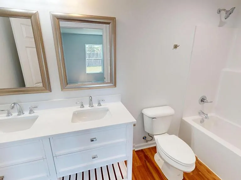 203 Charleston Dr — Photo 12