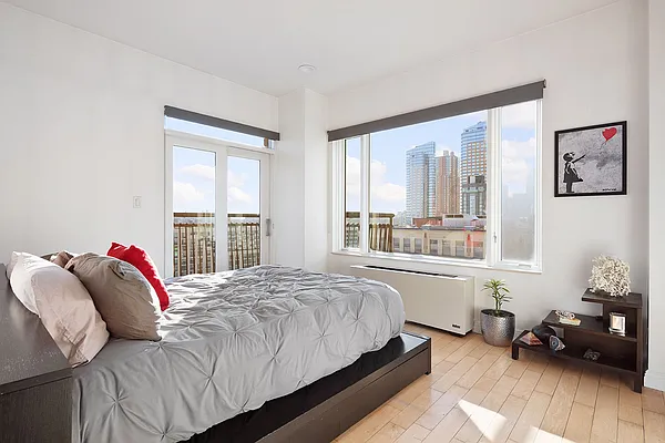 Sold by Compass | media 6