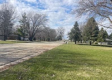 5th image of 2463 Austin Rd