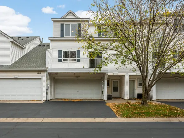 3802 Abercrombie Ln, Stillwater, MN 55082