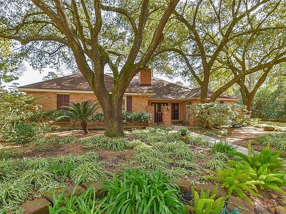 3rd image of 3406 Garden Lake Dr