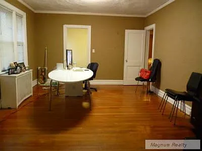 73 Spruce St — Photo 3