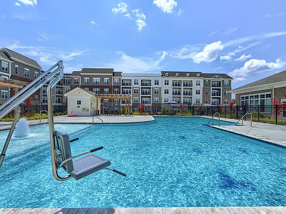 4th image of 4811 Wildroot Ln #11420100