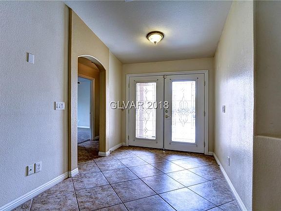 3rd image of 3604 Amish Ave