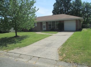 5 Buckingham Rd, Belleville, IL 62226