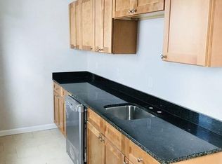 157 Vernon St, Worcester, MA 01610