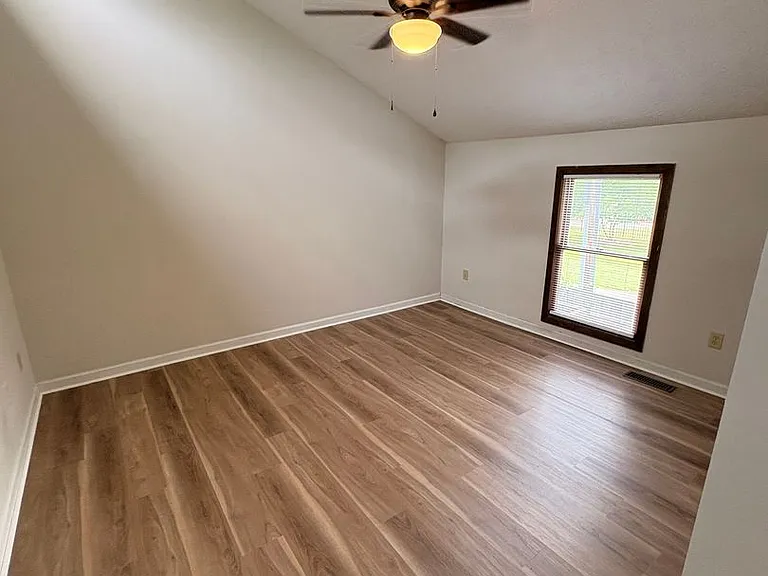 1775 Milledge Ave #15 — Photo 9