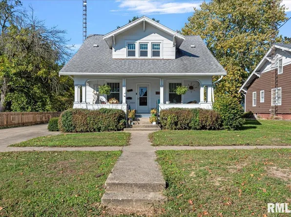 259 N Prospect St, Waverly, IL 62692