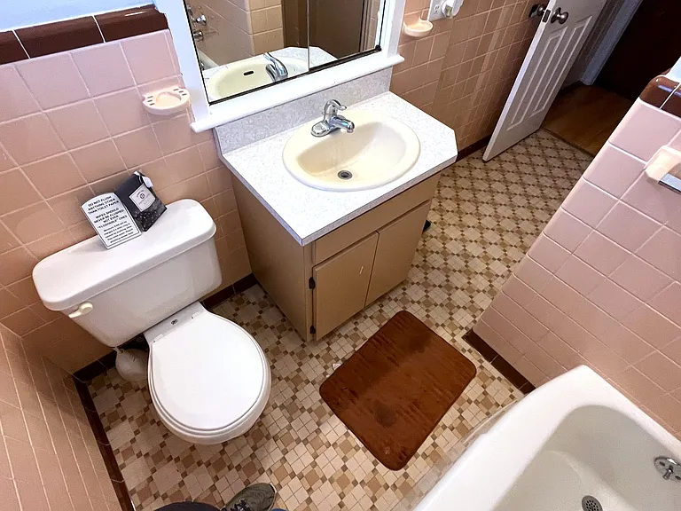 346 Clifton Ave — Photo 18