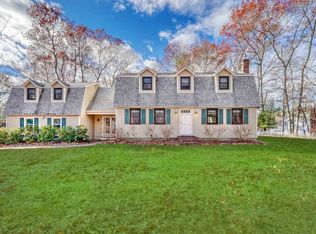 17 Schaefer Cir, Hudson, NH 03051