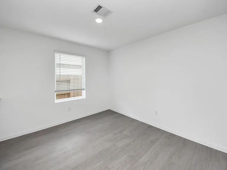 1134 Blue Stone Dr — Photo 12