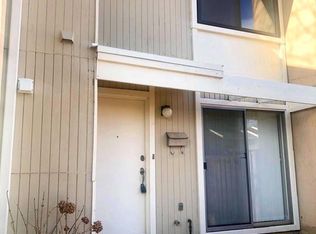 2253 Southgate Sq, Reston, VA 20191