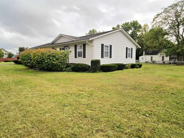 402 E 35th St, Marion, IN 46953