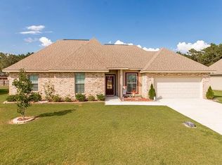 29781 Macon Dr, Albany, LA 70711