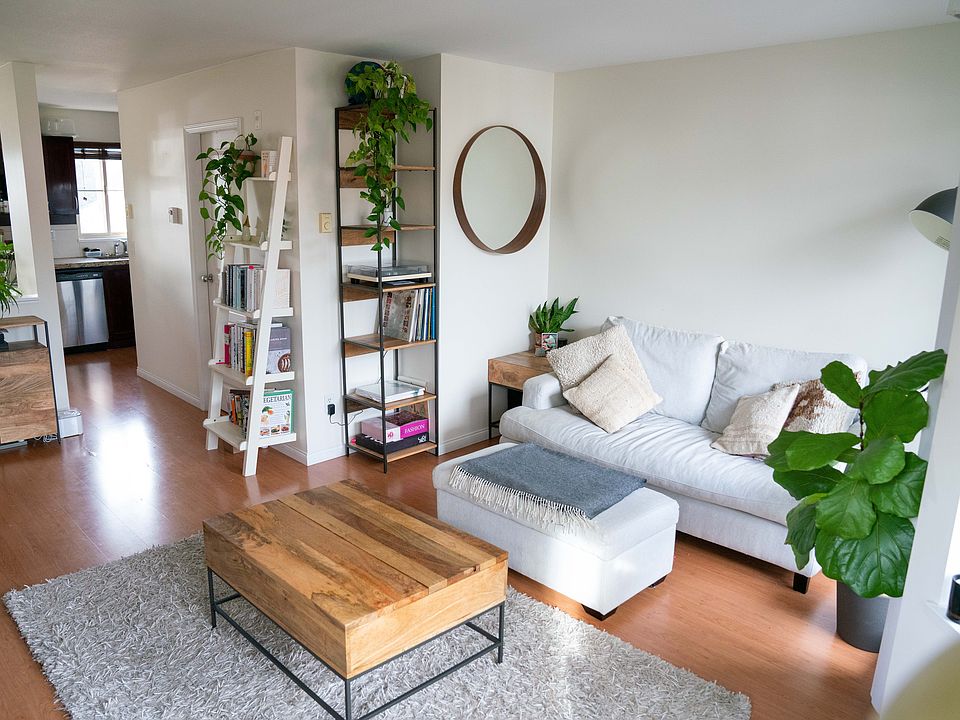 1st image of 2375 Broadway St W #36