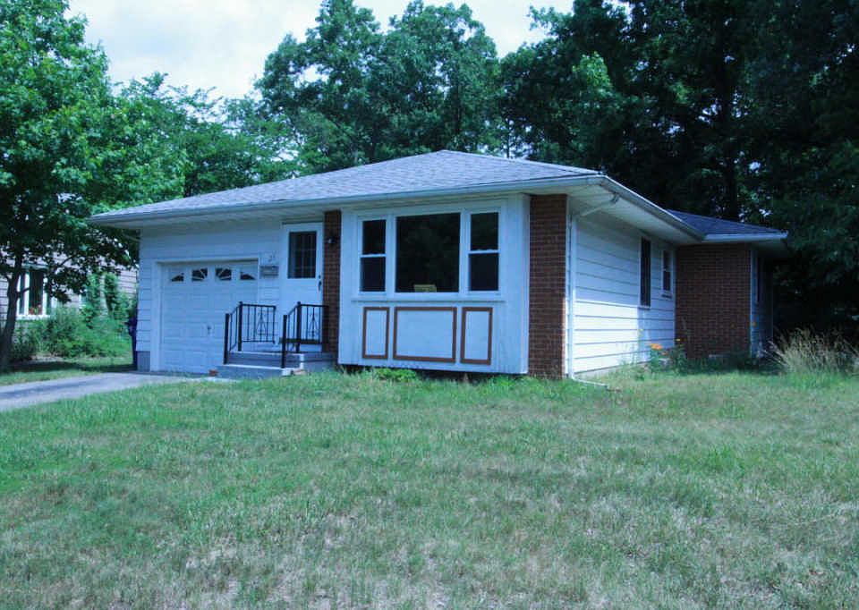 1st image of 23 Bellflower Ct