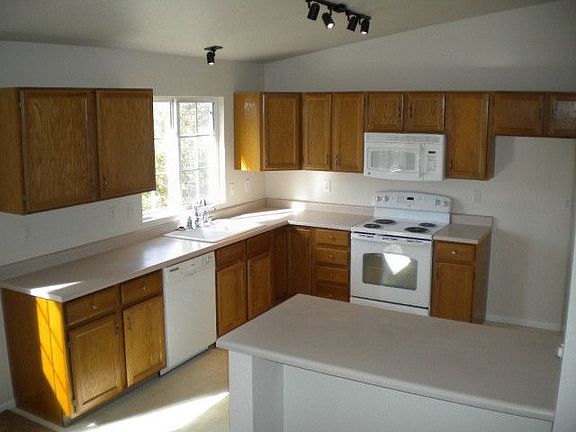 4th image of 177 50th Avenue Pl