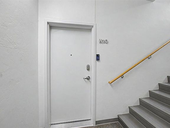 4th image of 627 Couch Dr Unit N10