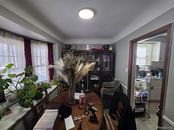 5th image of 6375 Radnor St