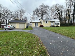 1539 Eastern Rd, Barberton, OH 44203