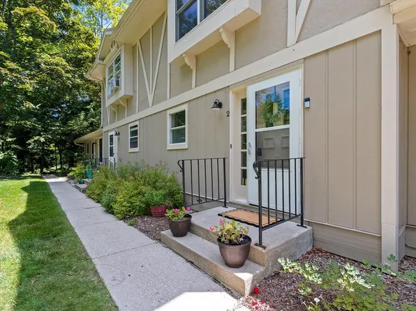 10712 Timber Ridge Cir #1B-2, Sister Bay, WI 54234