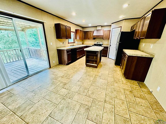 4th image of 17116 County Road 2187 E