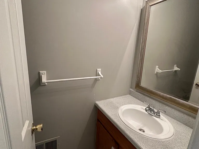 3045 Turnberry Ln — Photo 17