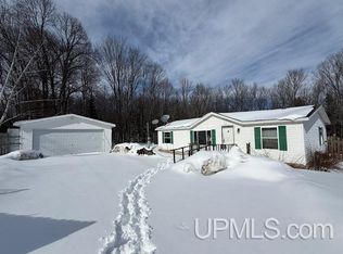 101 Hill Farm Rd, Crystal Falls, MI 49920