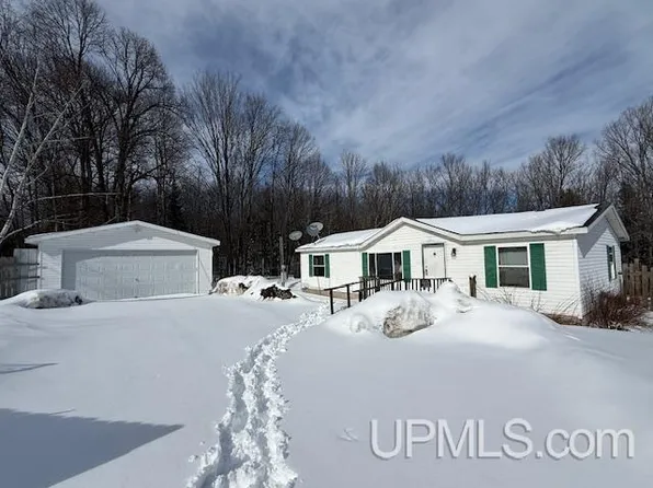 101 Hill Farm Rd, Crystal Falls, MI 49920