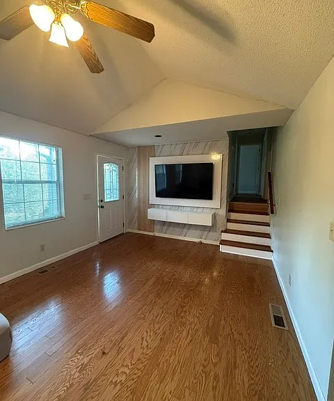 19 Red Top Cir — Photo 3