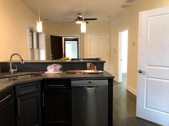 3rd image of 318 Washington Blvd #1N