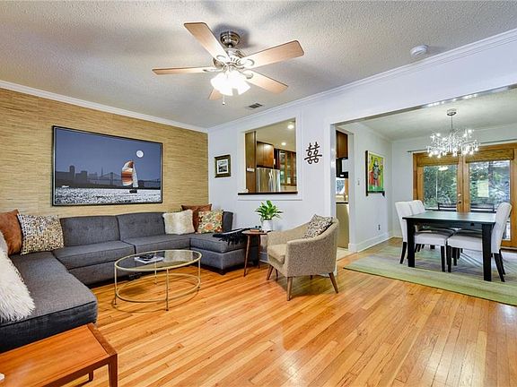 4th image of 5309 Woodview Ave