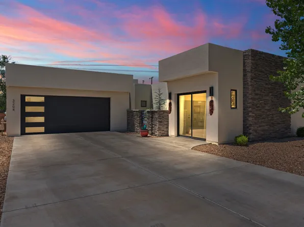 3204 Maxum Ln NW, Albuquerque, NM 87104