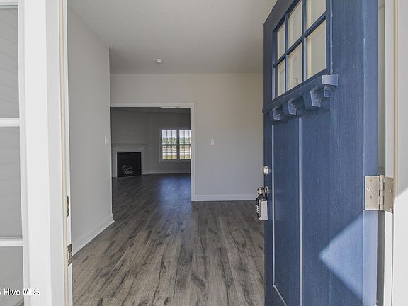 3rd image of 214 Windsor Run Boulevard