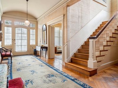 17 Berkeley St, Cambridge, MA, 02138