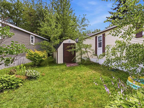 3rd image of 22 Yeadon Dr