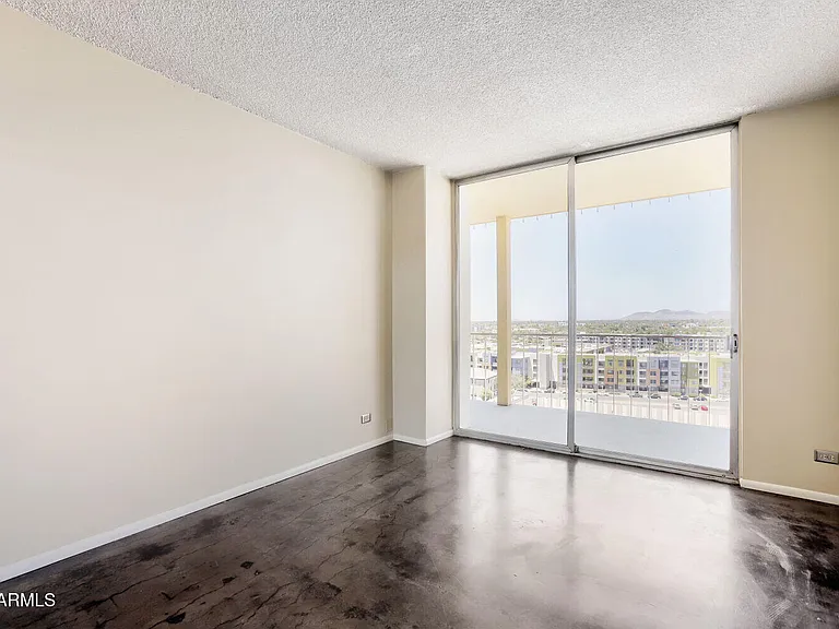 207 W Clarendon Ave #F10 — Photo 11