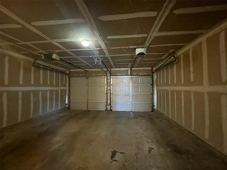 14009 Maricella Ln — Photo 29