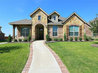 116 Post Oak Dr, Red Oak, TX 75154
