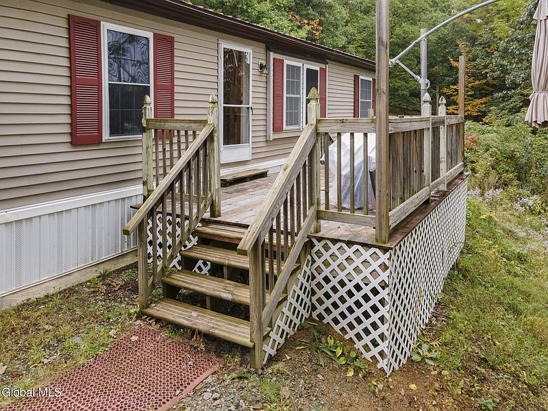 4th image of 239 River Road