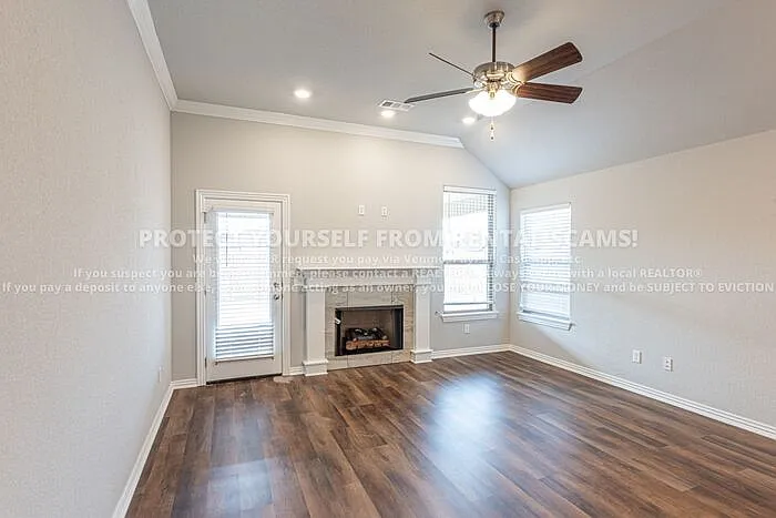 Building Photo - 703 Quartzite Ave