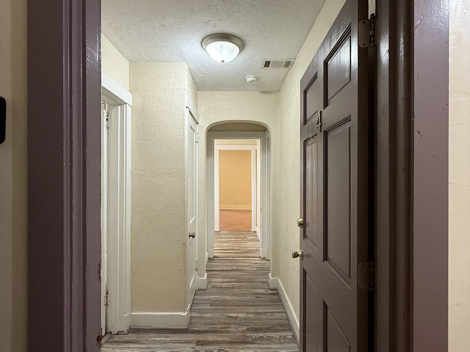 915 Chartiers Avenue, Apartments - Apt 4 — Photo 2
