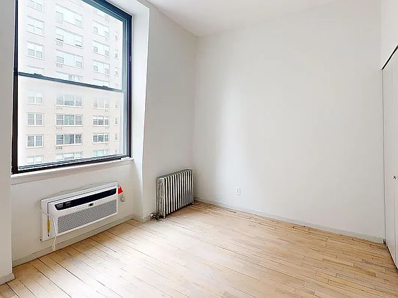 4th image of 64 7th Ave #5E
