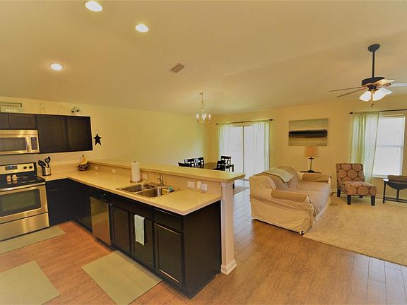 3rd image of 7435 Westland Oaks Dr