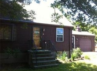 34 Walton St, Wakefield, MA 01880