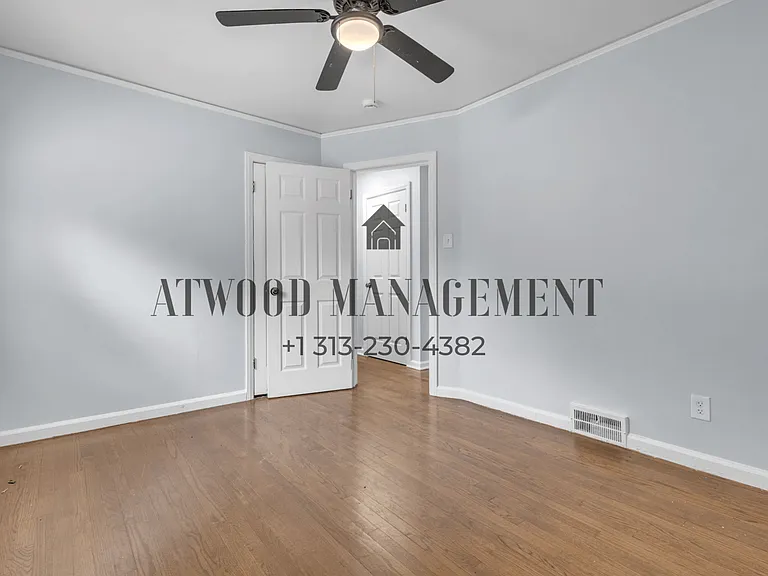 9755 Wayburn St — Photo 9