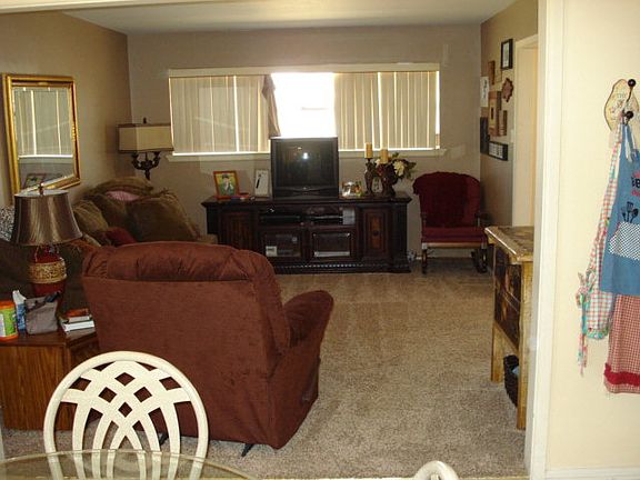 2nd image of 901 S James Ave